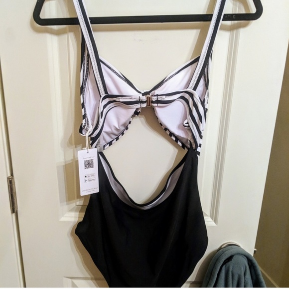 Cupshe Monokini new w/tags - Picture 2 of 3